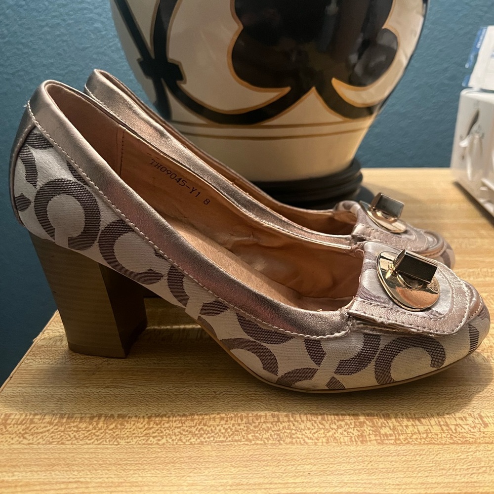 Coach Metallic Silver Signature Canvas Turnlock Ballet Heels - Picture 2 of 4